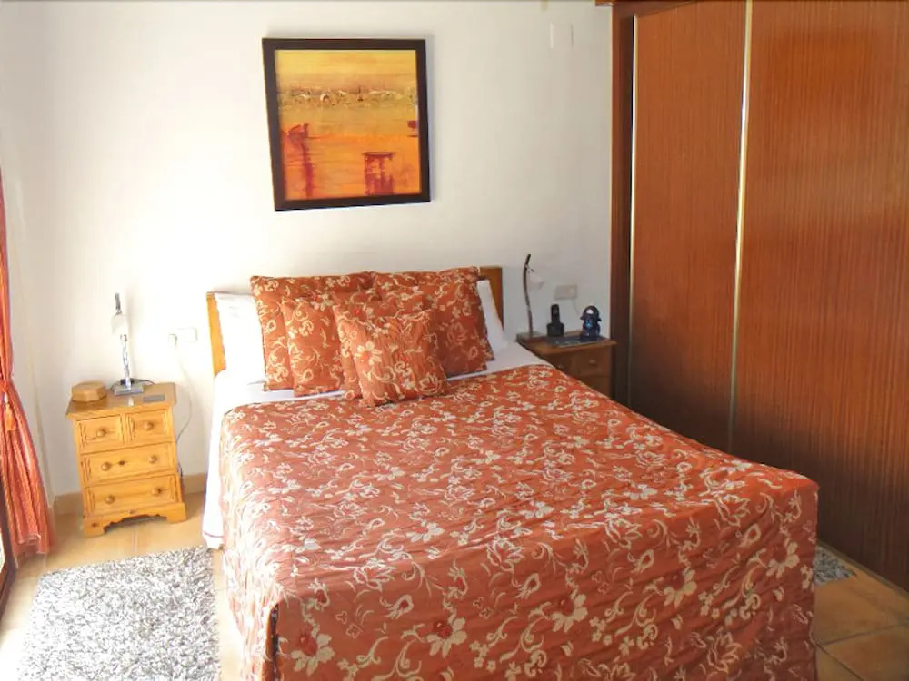 Stunning 4 bed duplex with sea views