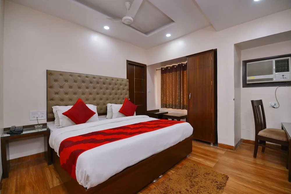 Hotel Blue Pearl Noida