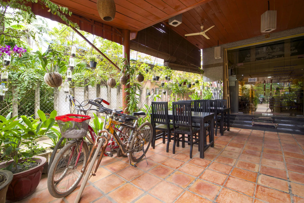 Panda Angkor Inn
