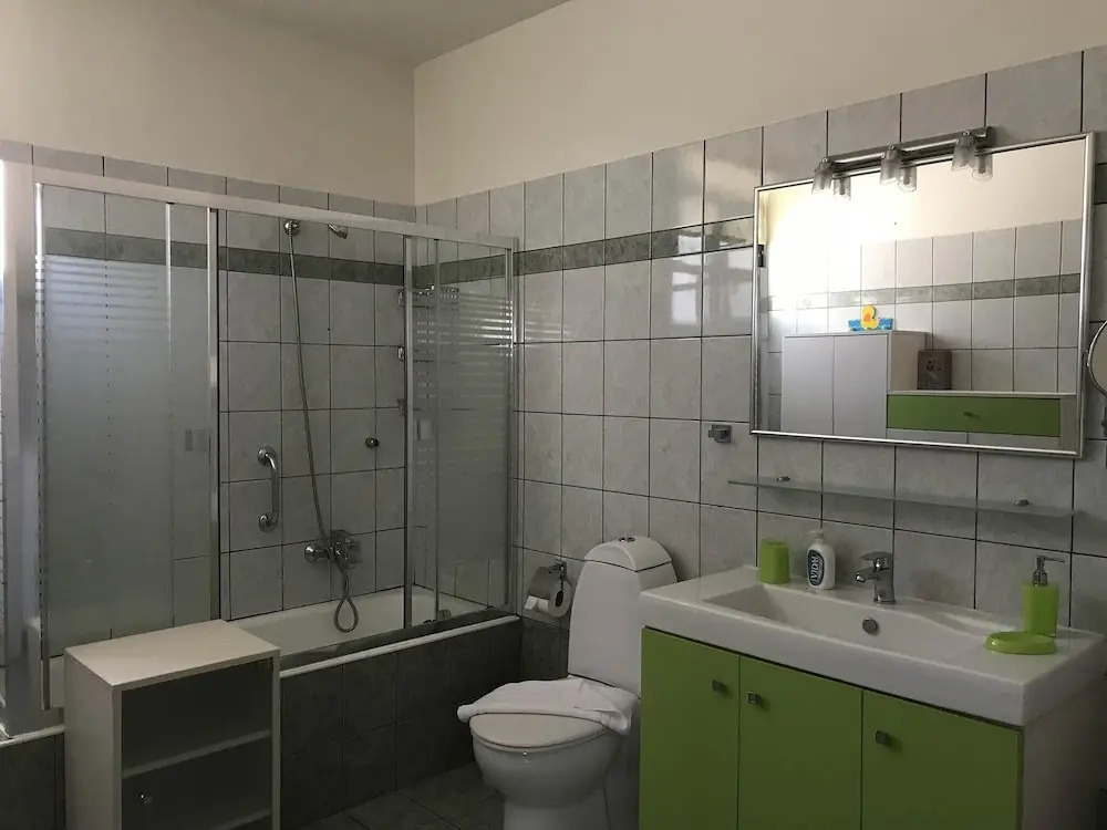 This Wonderful Residence Offers a Great Experience for up to 10 People