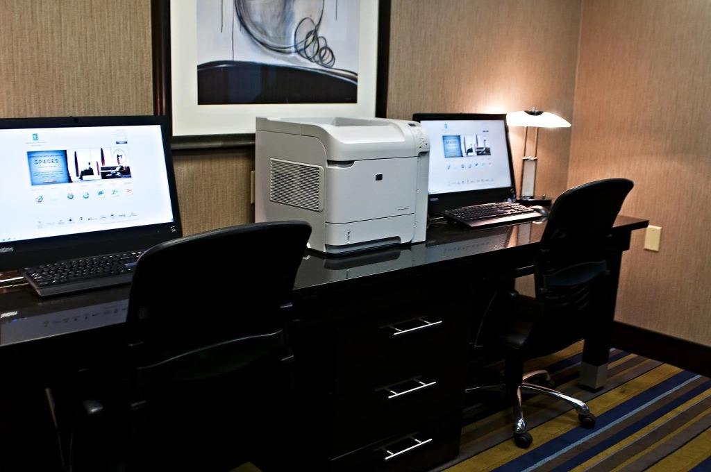 Embassy Suites by Hilton St Louis Airport