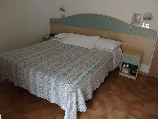 Hotel Lora