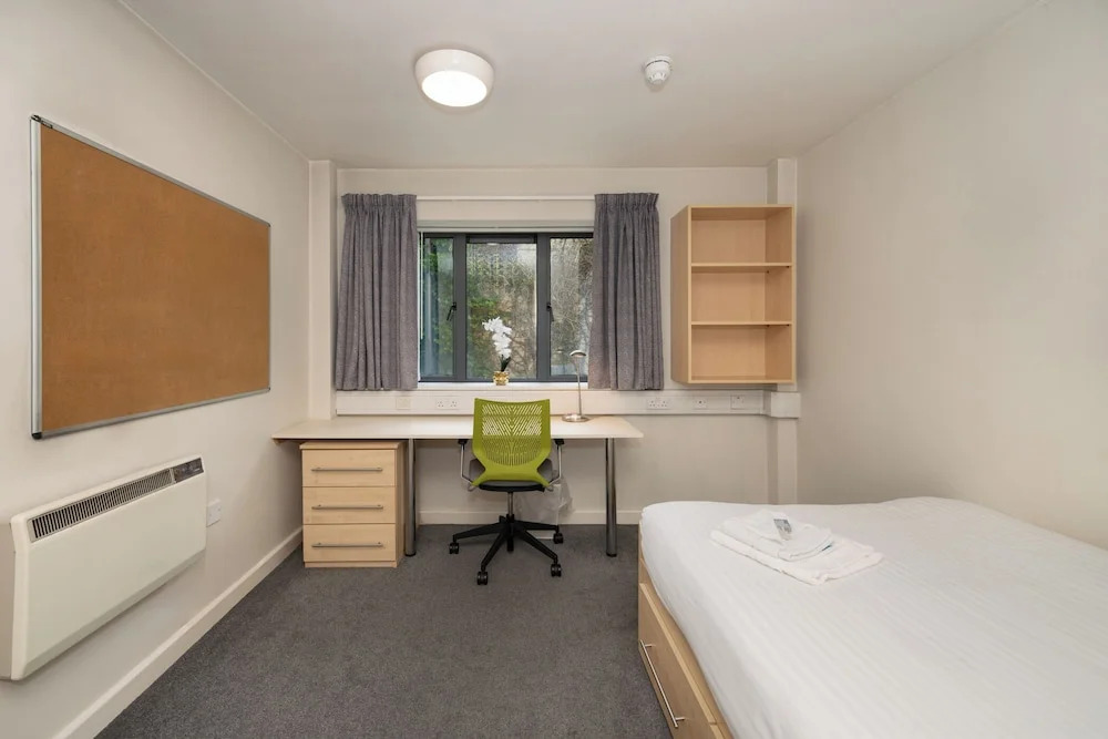 University Hall - UCC Summer Beds