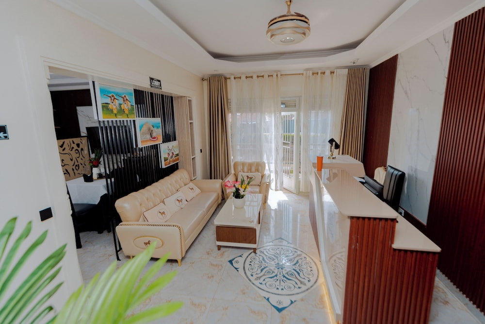 One Click Cozy Suites