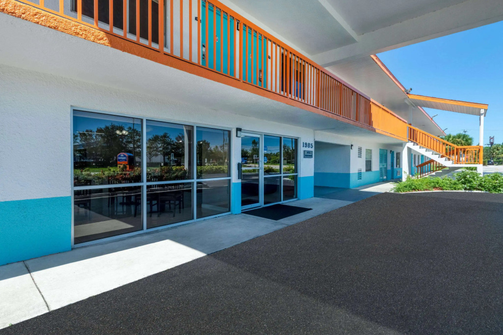 Howard Johnson by Wyndham Vero Beach/I-95