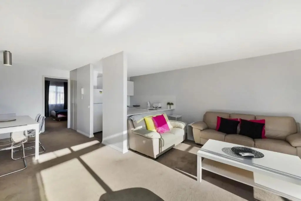 Griffin Apartments Kingston
