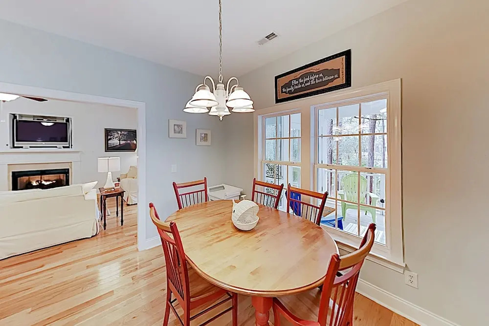 New Listing! Tranquil Seabrook Island Getaway home