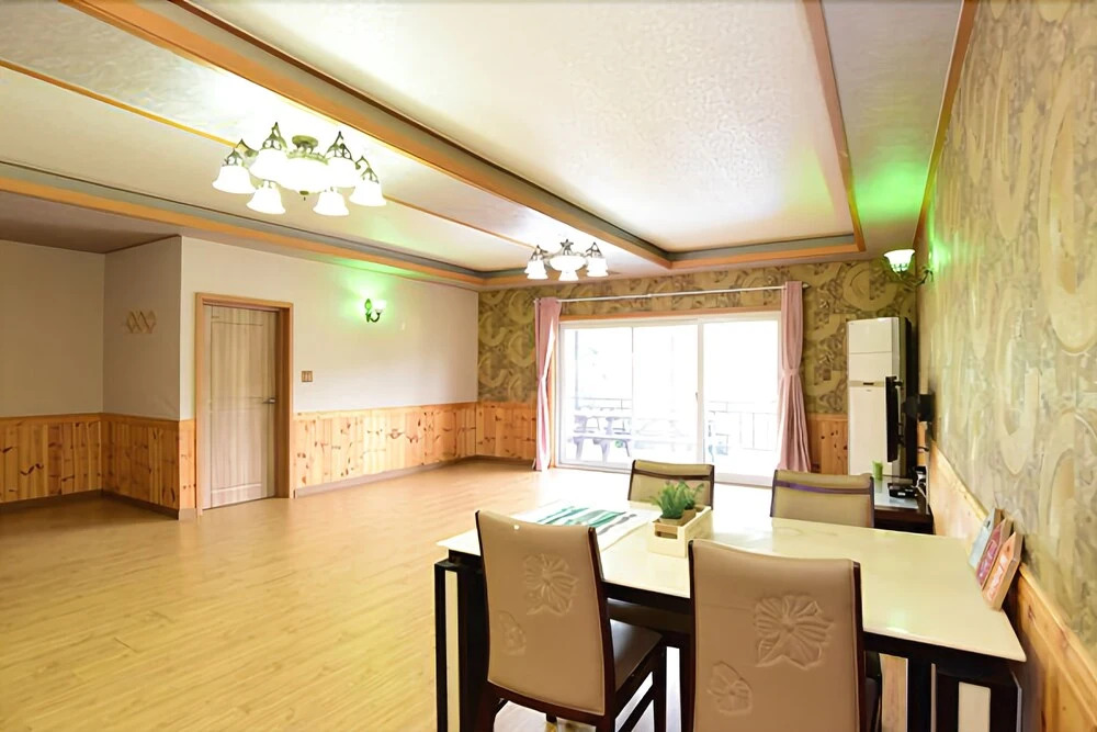 Miryang Sky Garden Pension