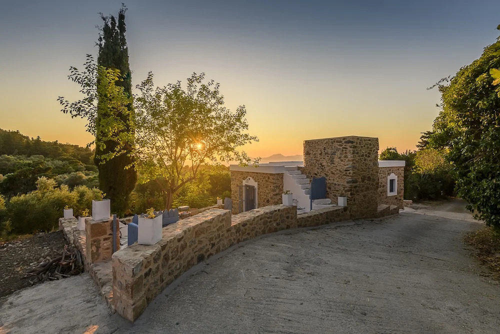The Aegean blue country house Old Milos