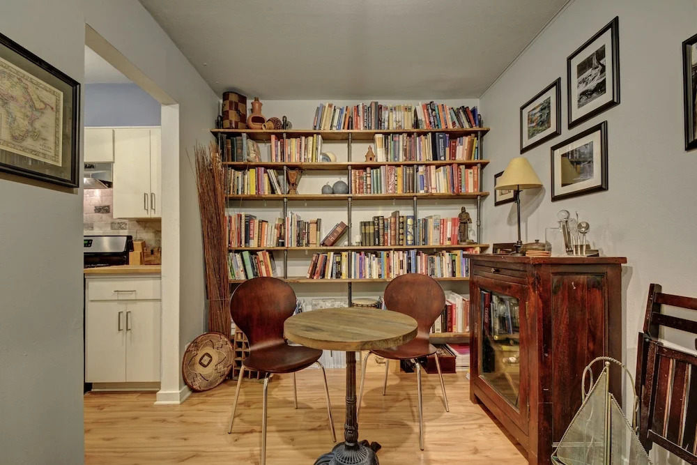 Austin Condo in Hip Travis Heights - 1 Br condo by RedAwning