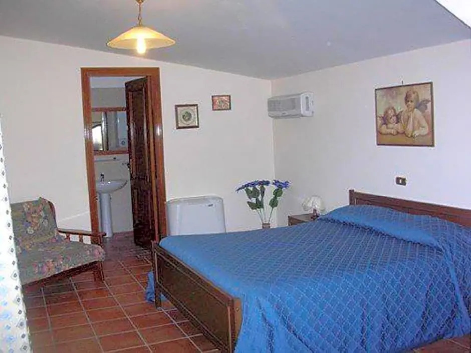La Casa Sull'aia,AV