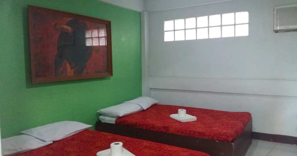 Antonios Pension House