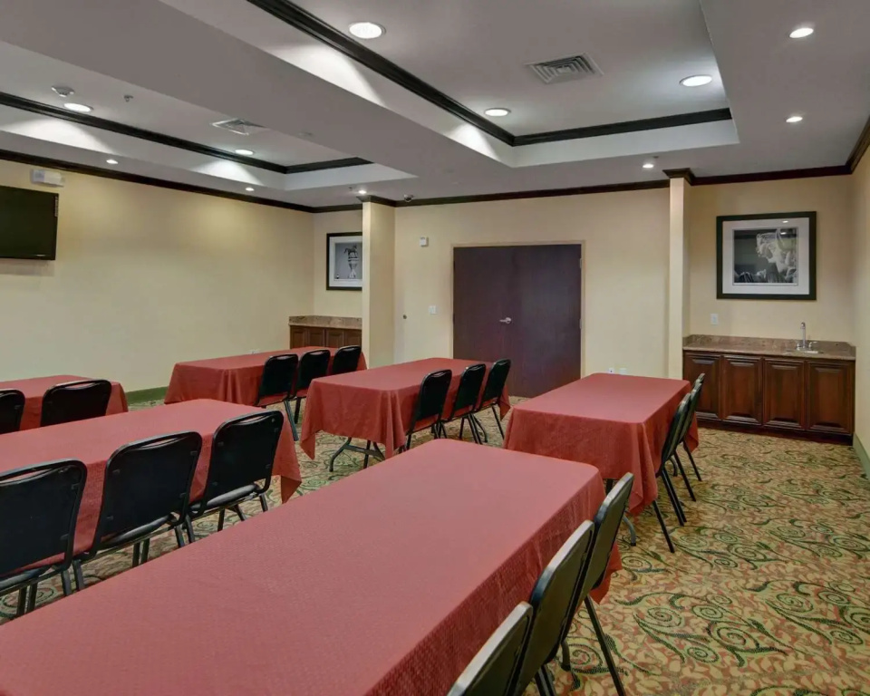 Motel 6 Fort Worth, TX – I-35 & I-20