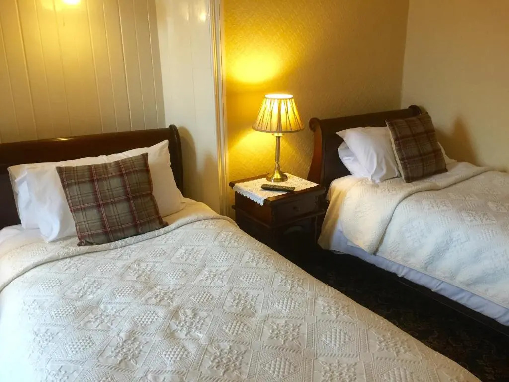 The Ken Bridge Hotel & Campsite