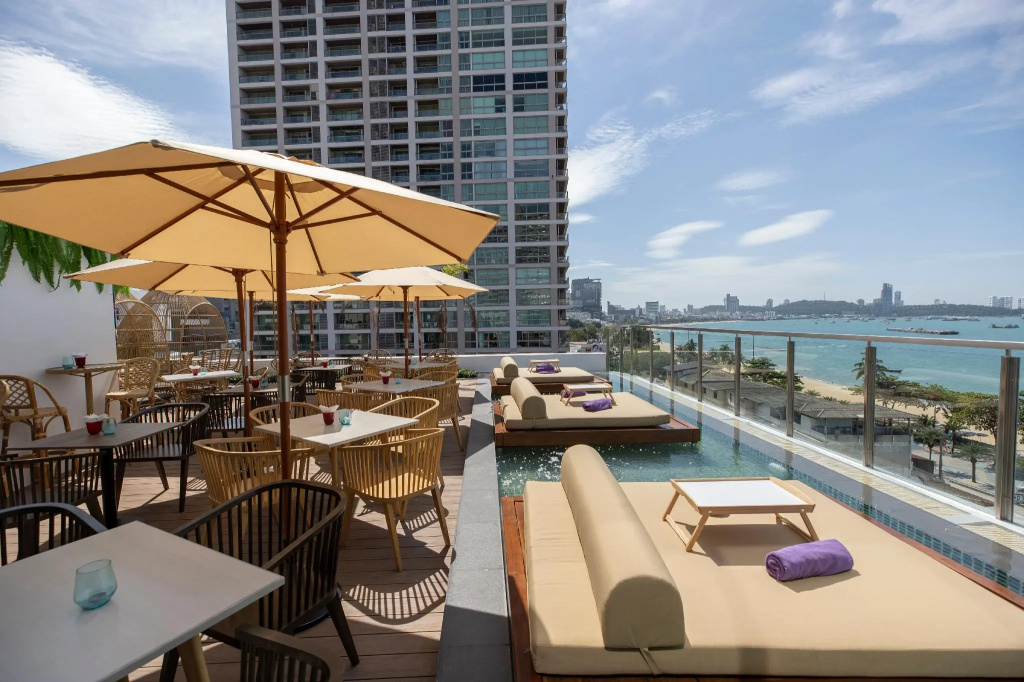 Отель Pattaya Sea View Hotel