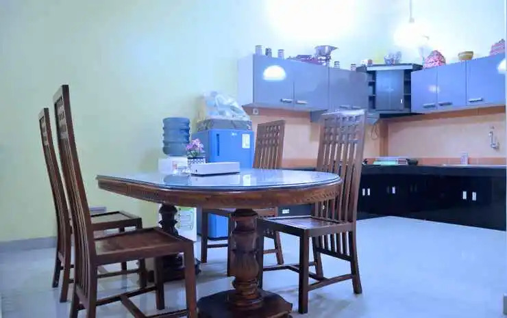 Rumah Kuning Bandung