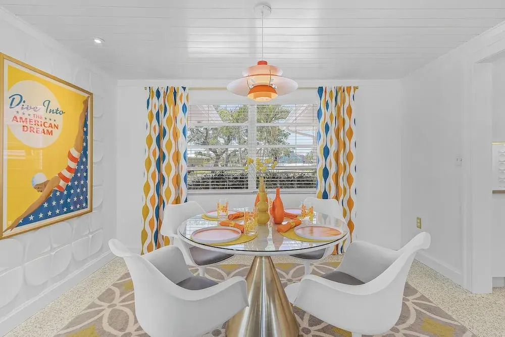 3 Mi to Beach: Delightful South Venice Retreat!