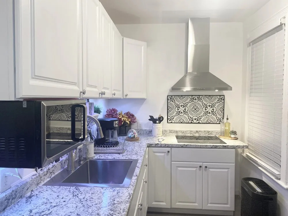 Modern Room in Shared Apartment Near NYC