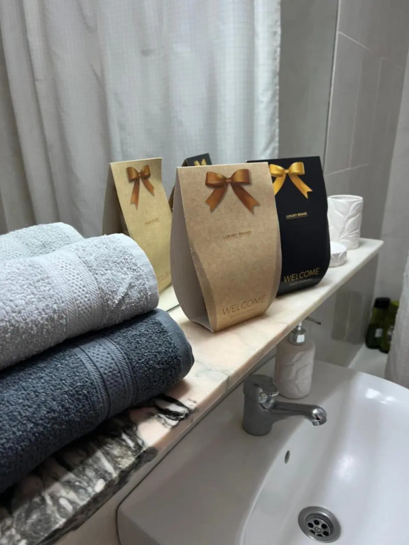 APARTAMENTOS PLAZA DEL CHARCO I