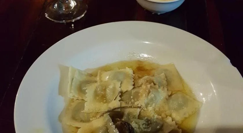 Pousada e Pizzaria Sol e Alegria