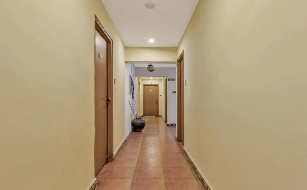 Hotel Transit