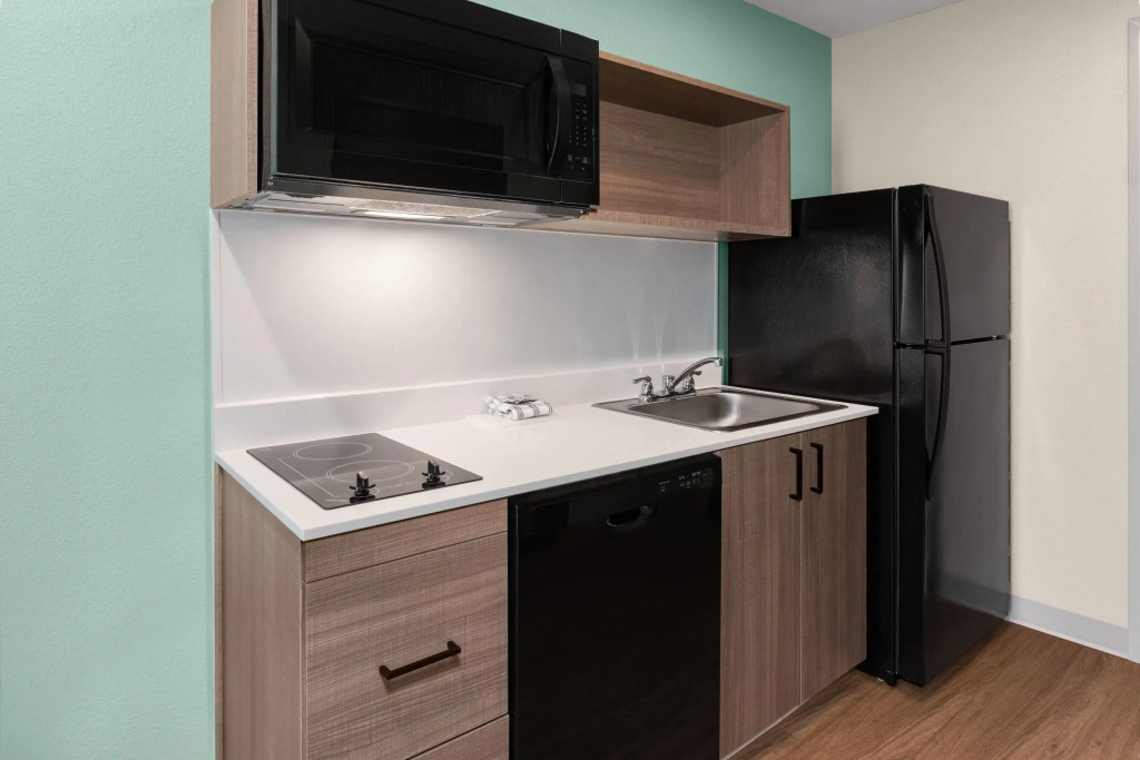 ECHO Suites Extended Stay by Wyndham Houston Pasadena Fwy Pl