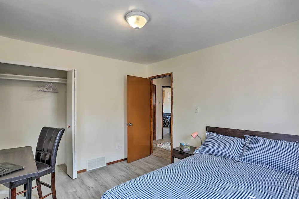 Lovely Royal Oak Unit < 10 Min to Vibrant Downtown