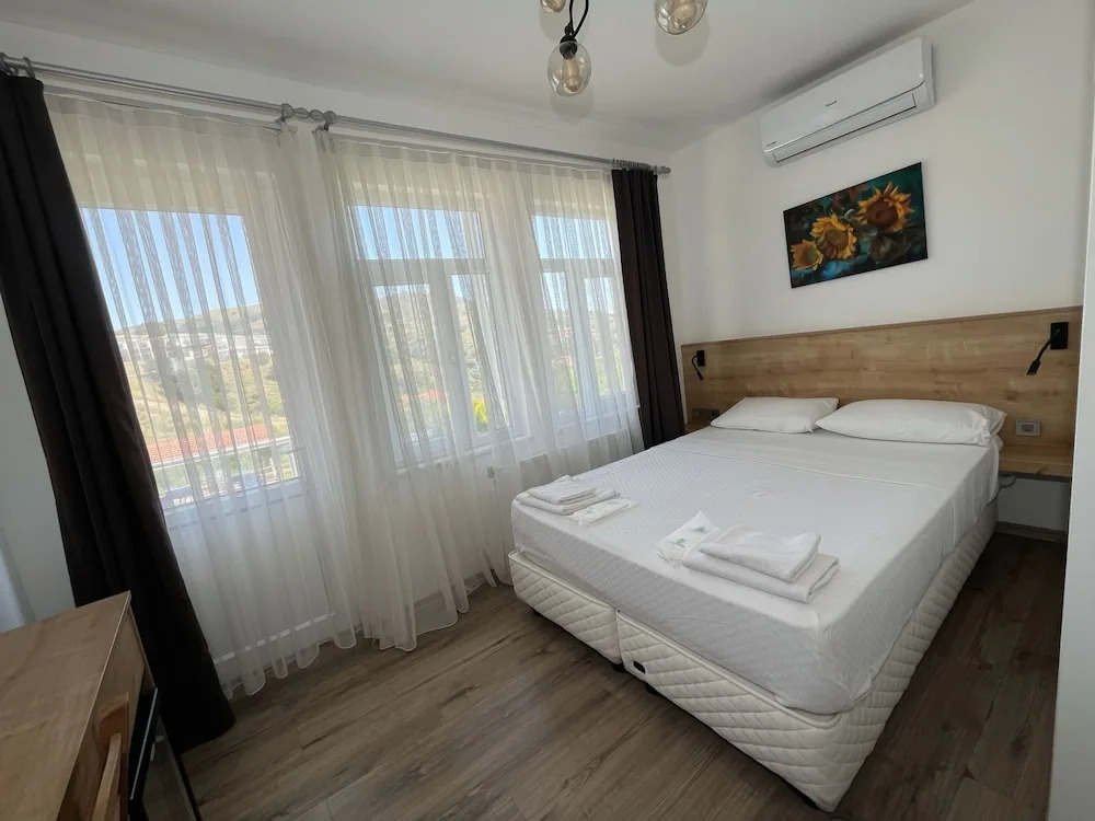 Parli Hotel