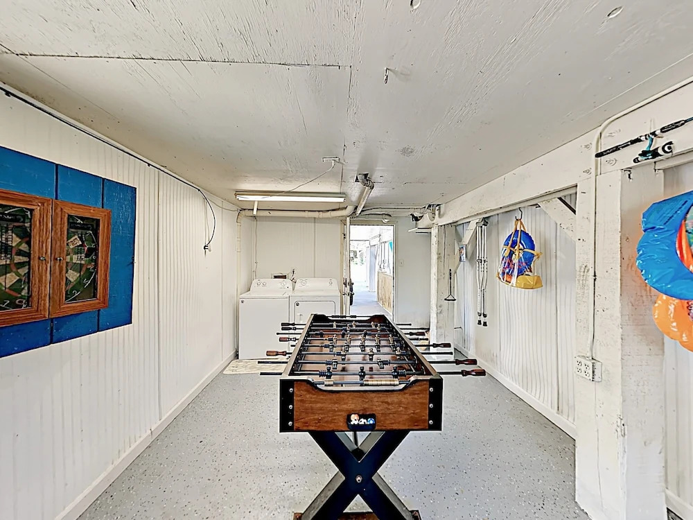 Just Blue Inn - 3 Br home by RedAwning