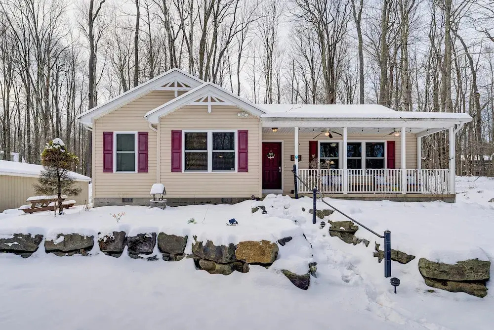 Arrowhead Lake Community Perks! Cozy Family Home