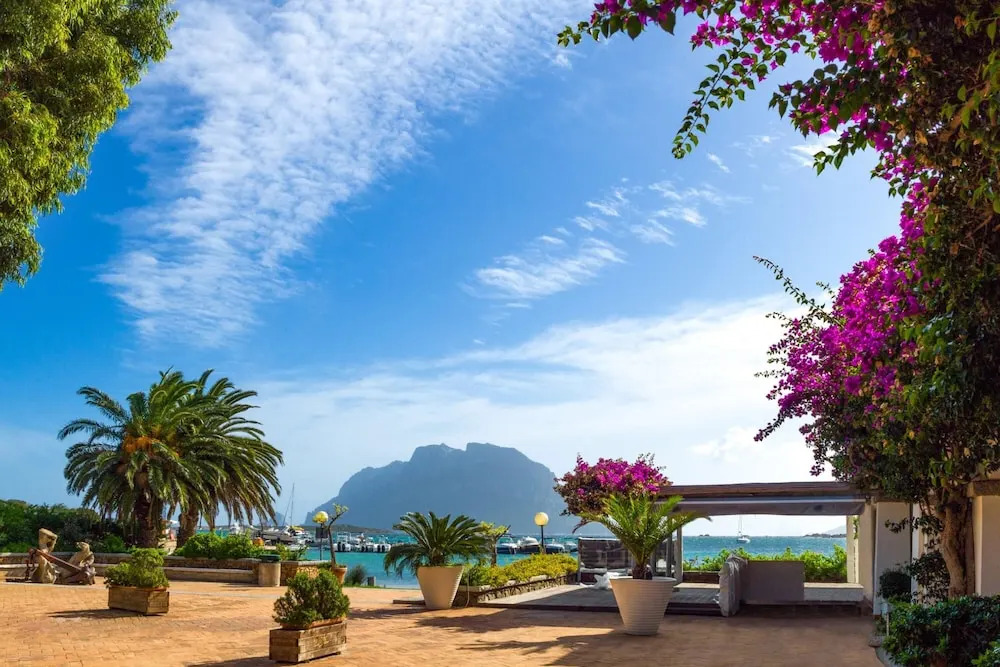 I Fari Apartments 600m From The Beach
