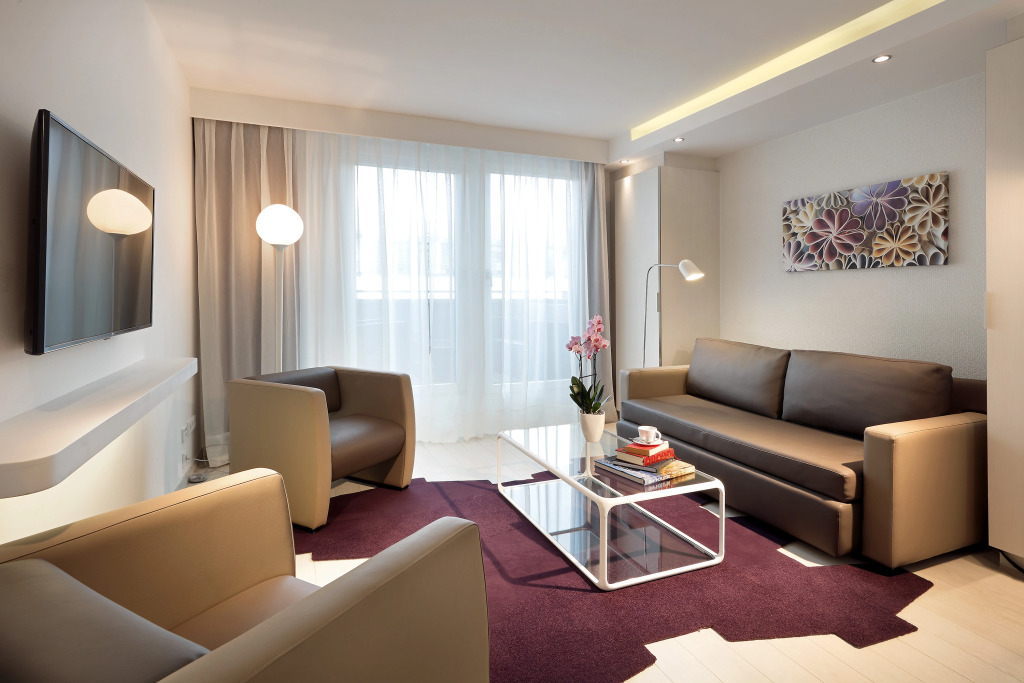 Eurostars Book Hotel