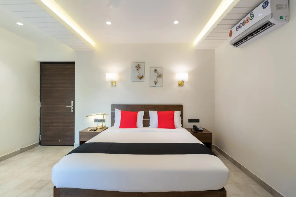 Super Townhouse OAK Clove Boutique Hotel Rajaji Nagar Near Lulu Mall Bengaluru