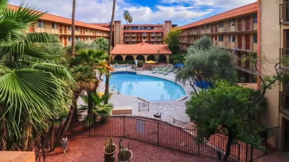 Studio 6 Phoenix, AZ - Sky Harbor
