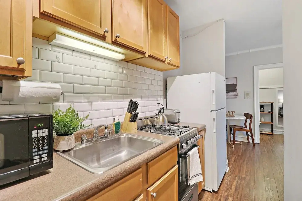 Cozy Charm Studio Apt - Kenwood 205