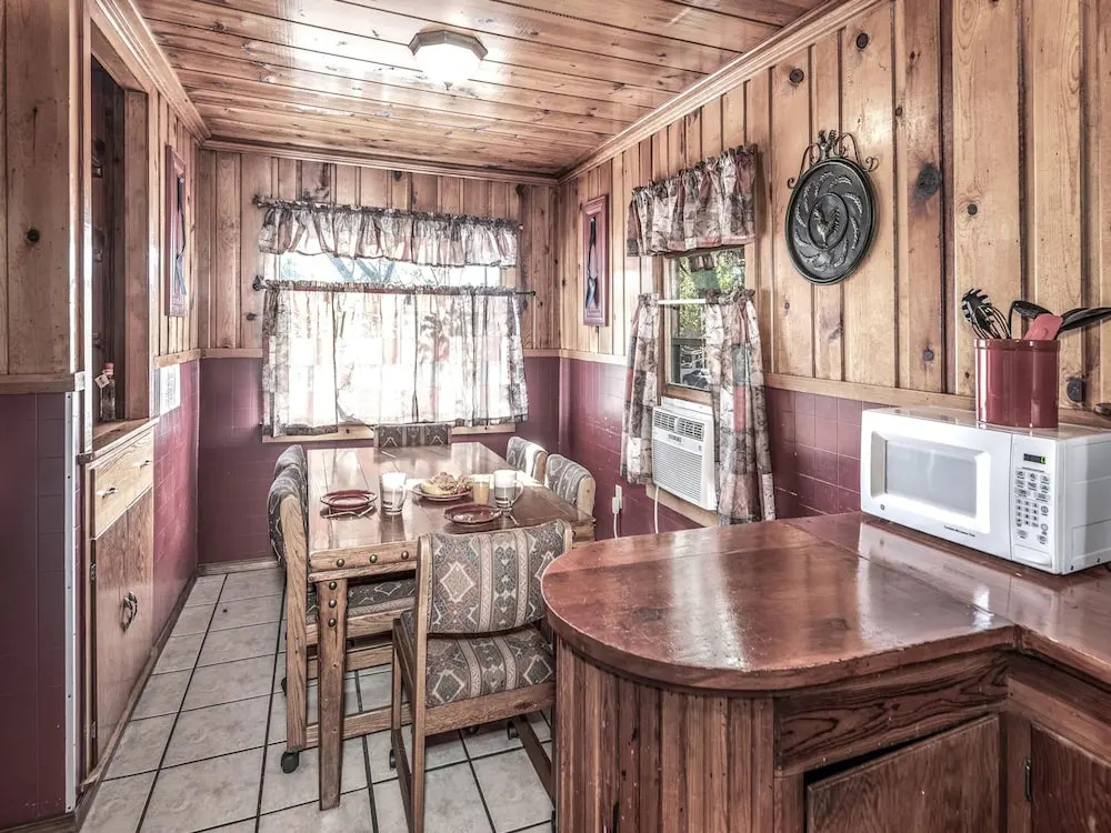 Country Cabin by Vtrips