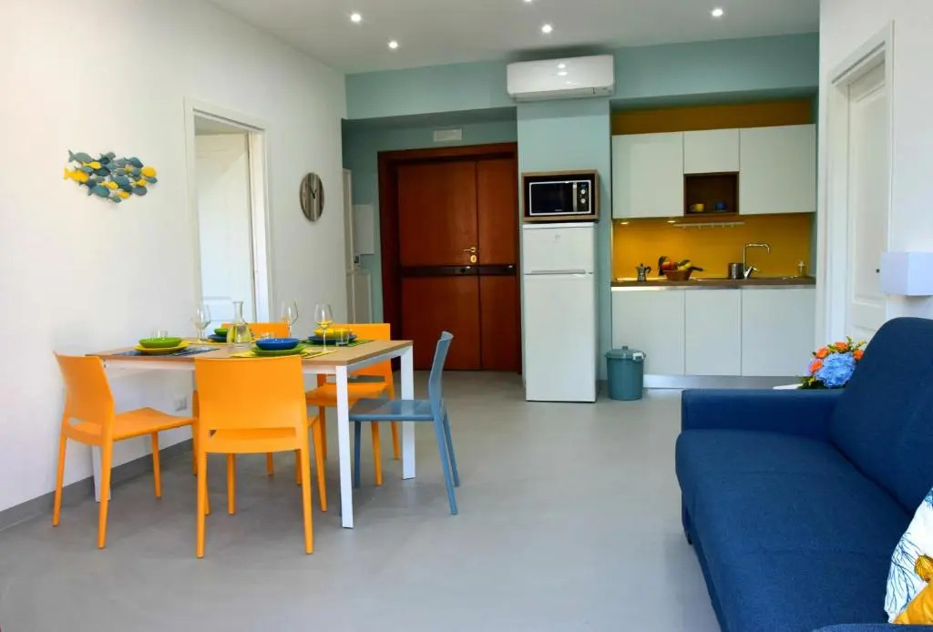 Sorrento Central and Sea View Flats