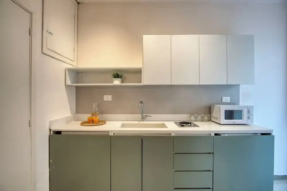 Agrius - Elegant Studio & Balcony in Batroun