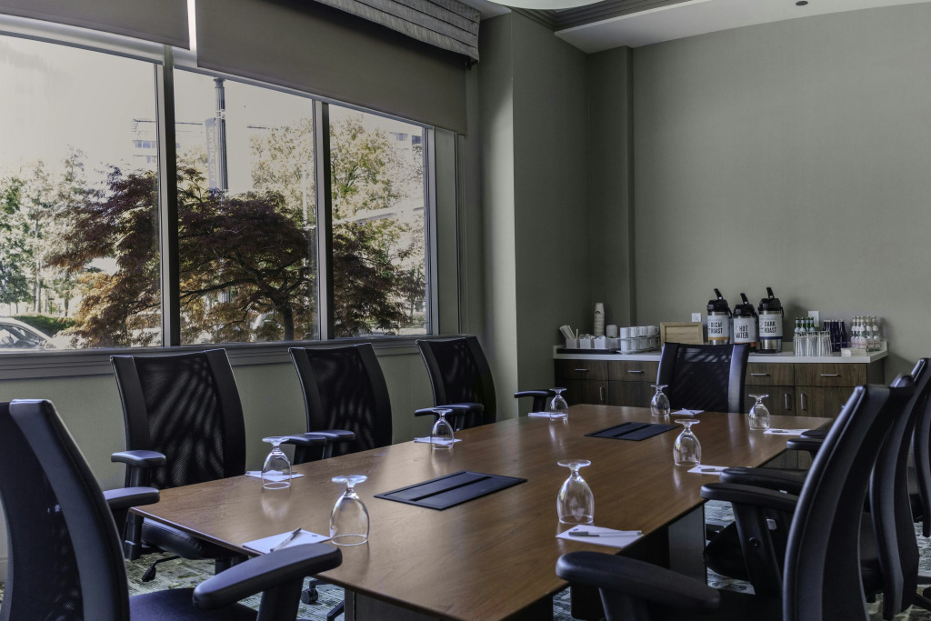 Hampton Inn & Suites Arlington Crystal City DCA