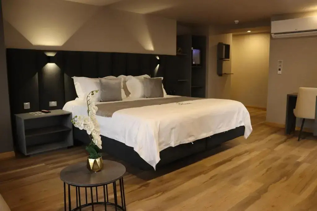 Giluxe Hotel