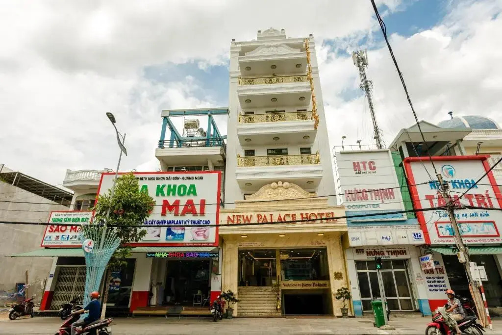 NEW PALACE HOTEL