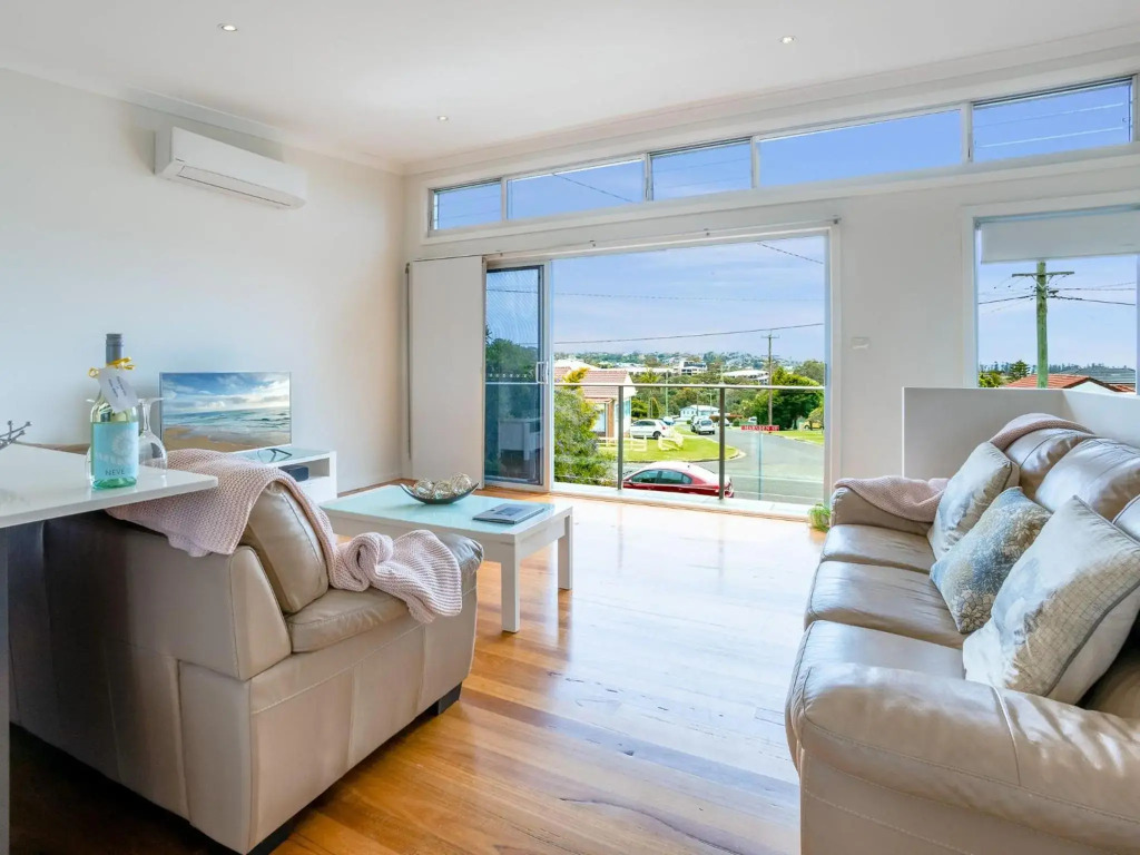 KIAMA SUNRISE Kiama and Surrounds 4pm check out Sundays