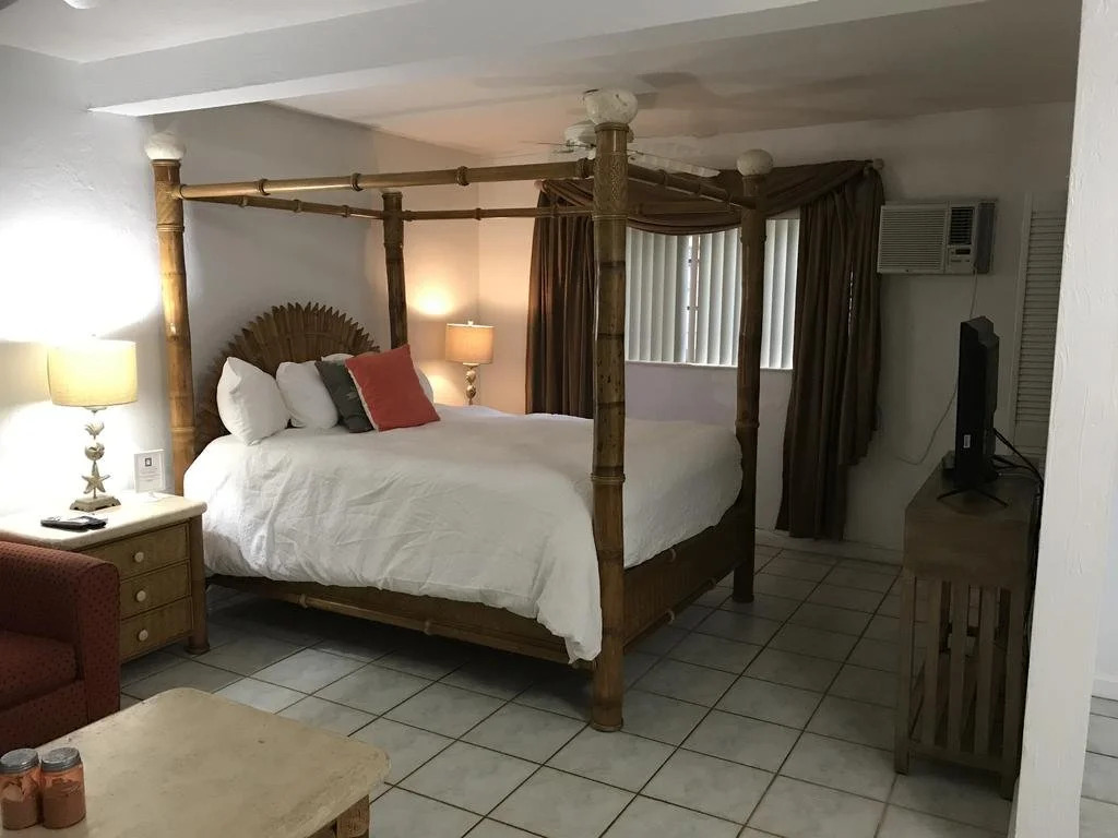 Courtyard Villa Hotel