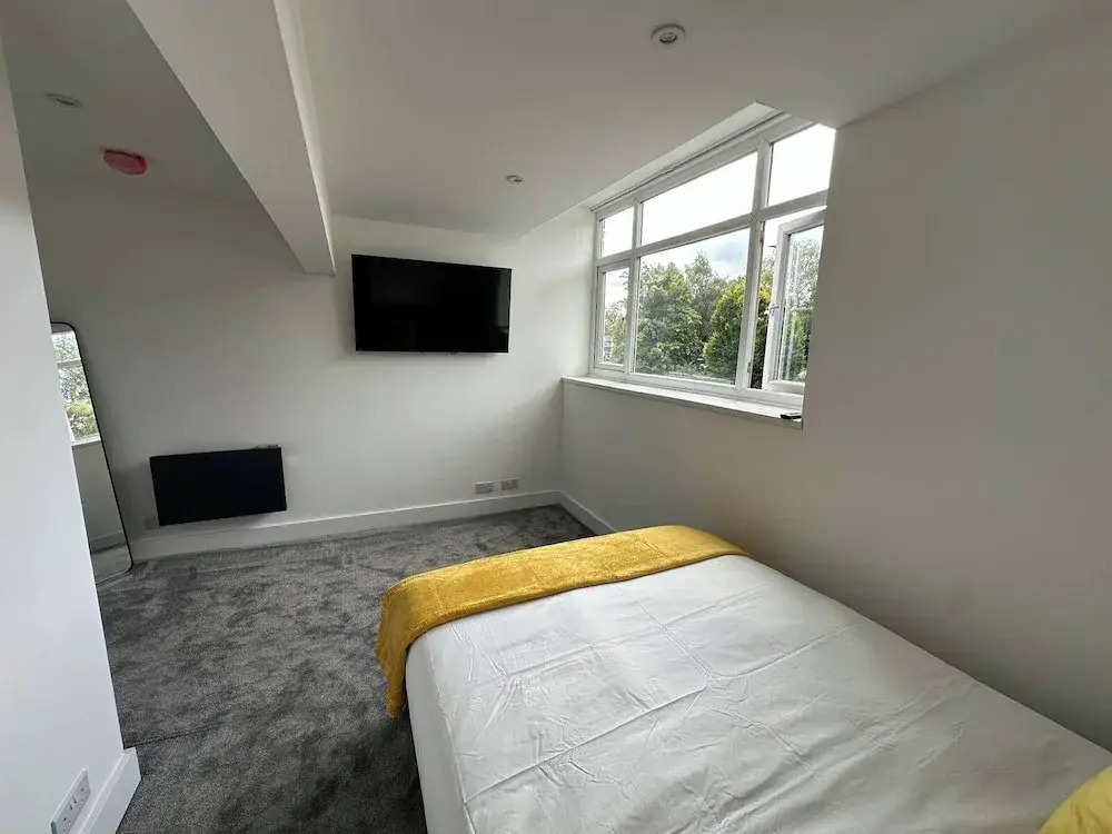 6 Guests/free Parking/old Trafford/20min City