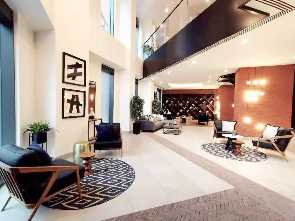 Luxury apartment in central London with private balcony
