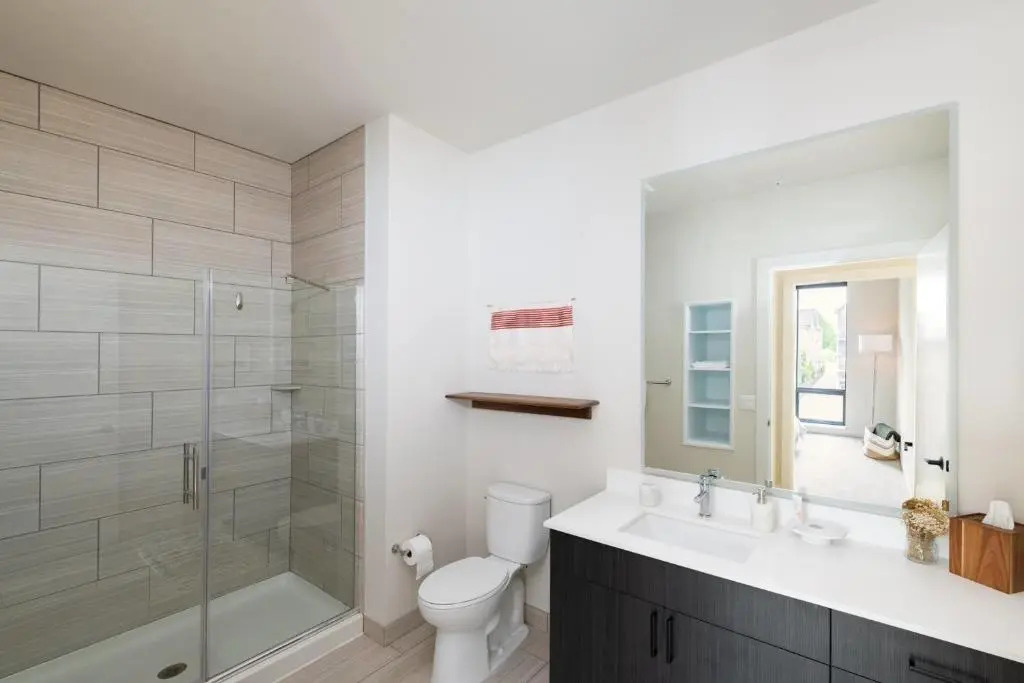Flexhome East Side 1BR E1 - Brady St, Balcony, & Lounge