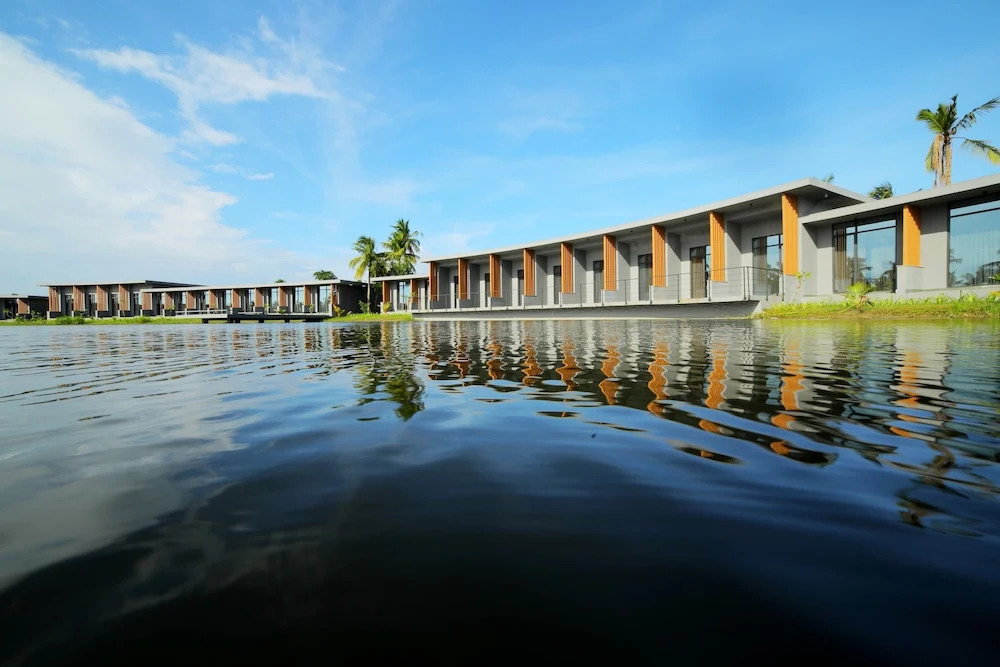 Holiday Inn Resort Kolkata NH6