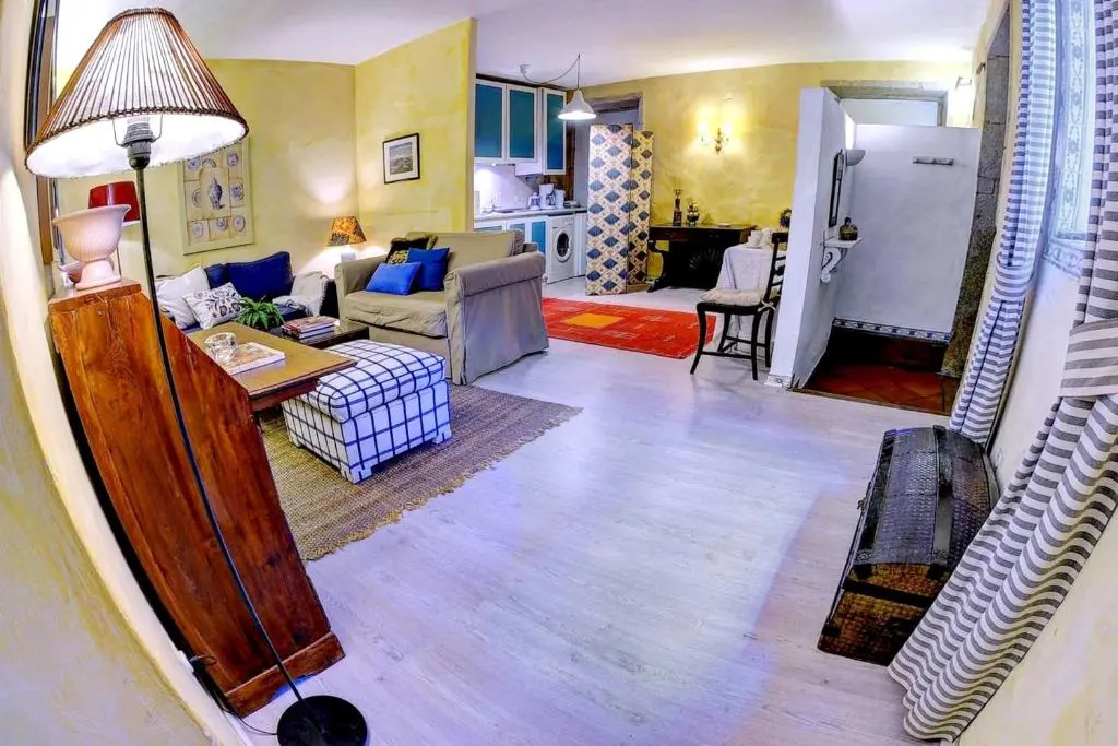 One bedroom appartement with terrace and wifi at Porto