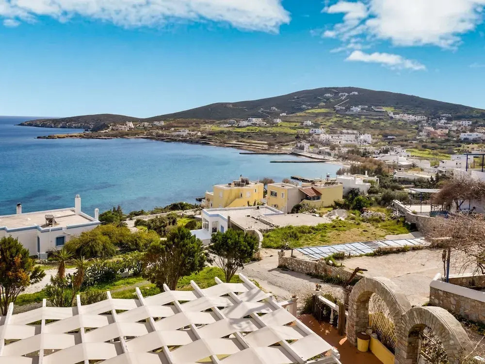 Pretty Holiday Home in Syros near Sea
