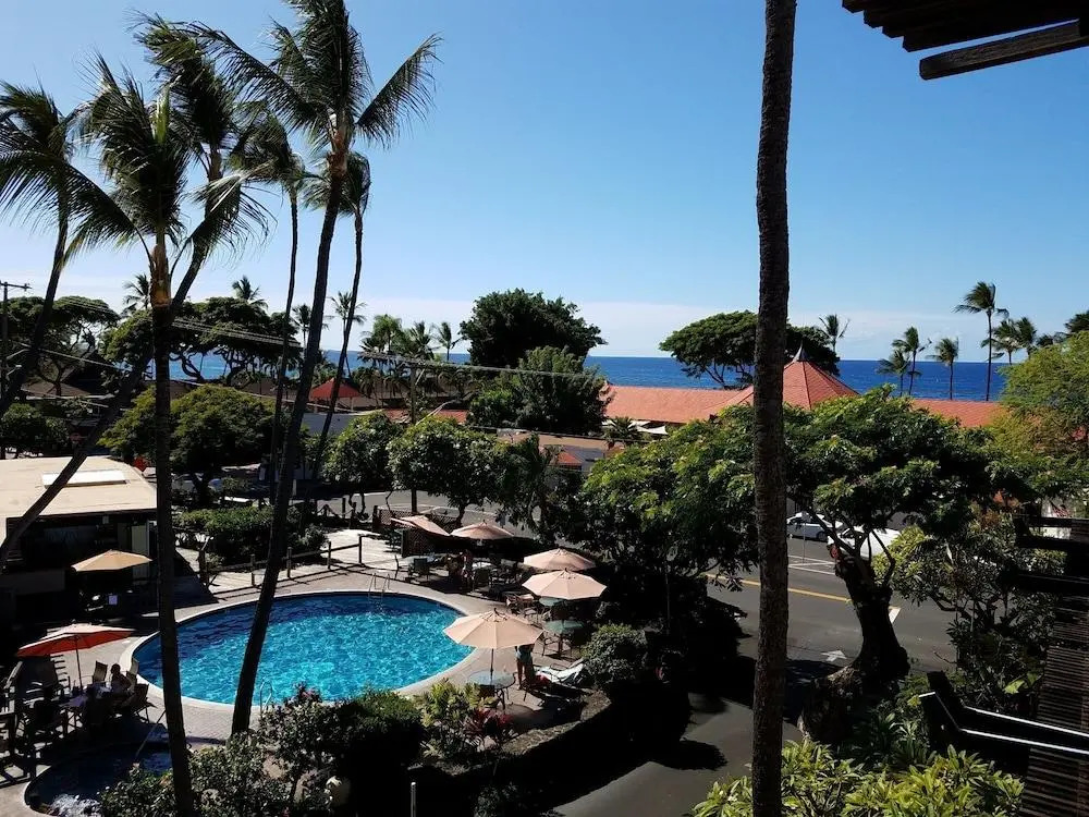 Uncle Billys Kona Bay Hotel